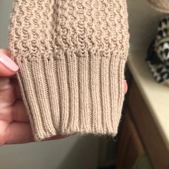 Forever 21 Long Sleeve - Picture 4 of 6